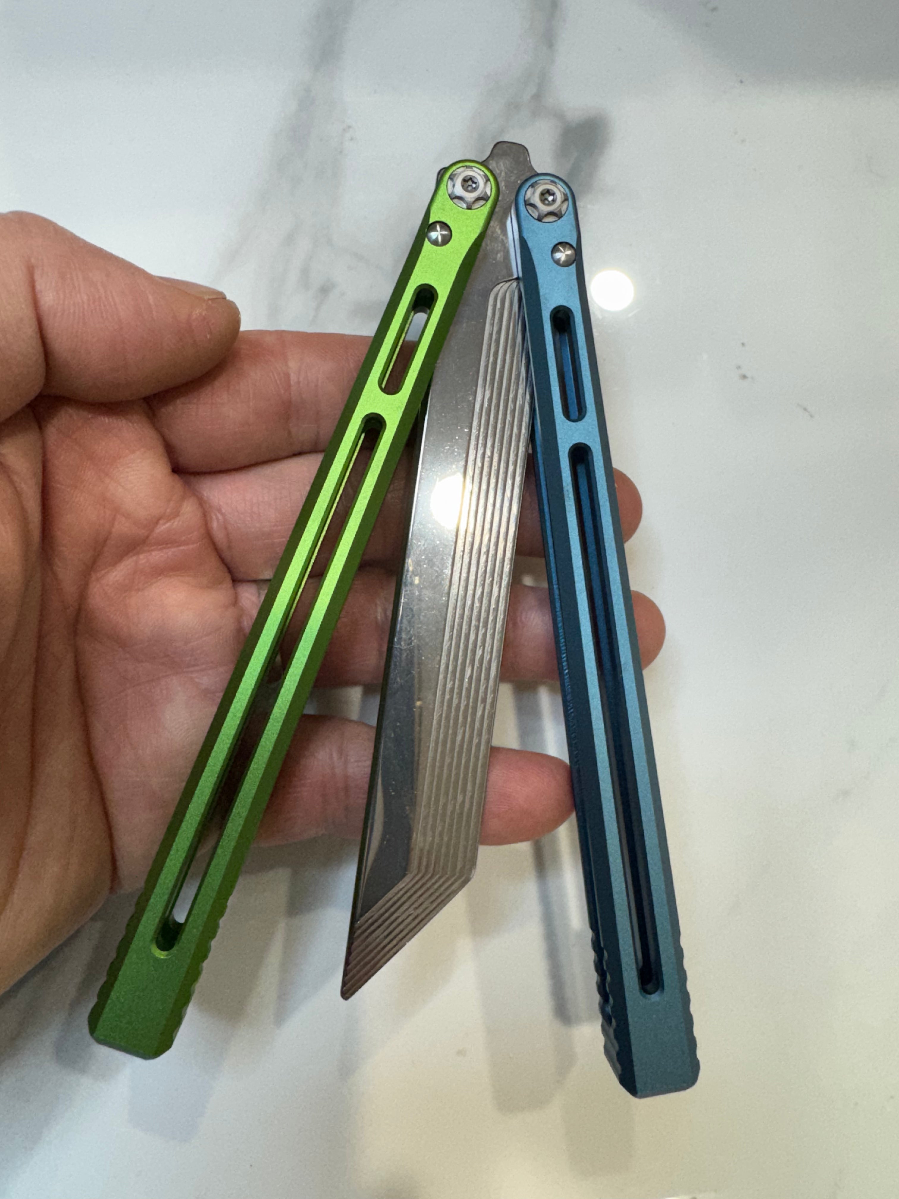 SEA SNAKE Full Aluminium Alloy Blue/Green Silver blunt blade Safe Balisong Trainer PREMIUM QUALITY Free Fast Shipping