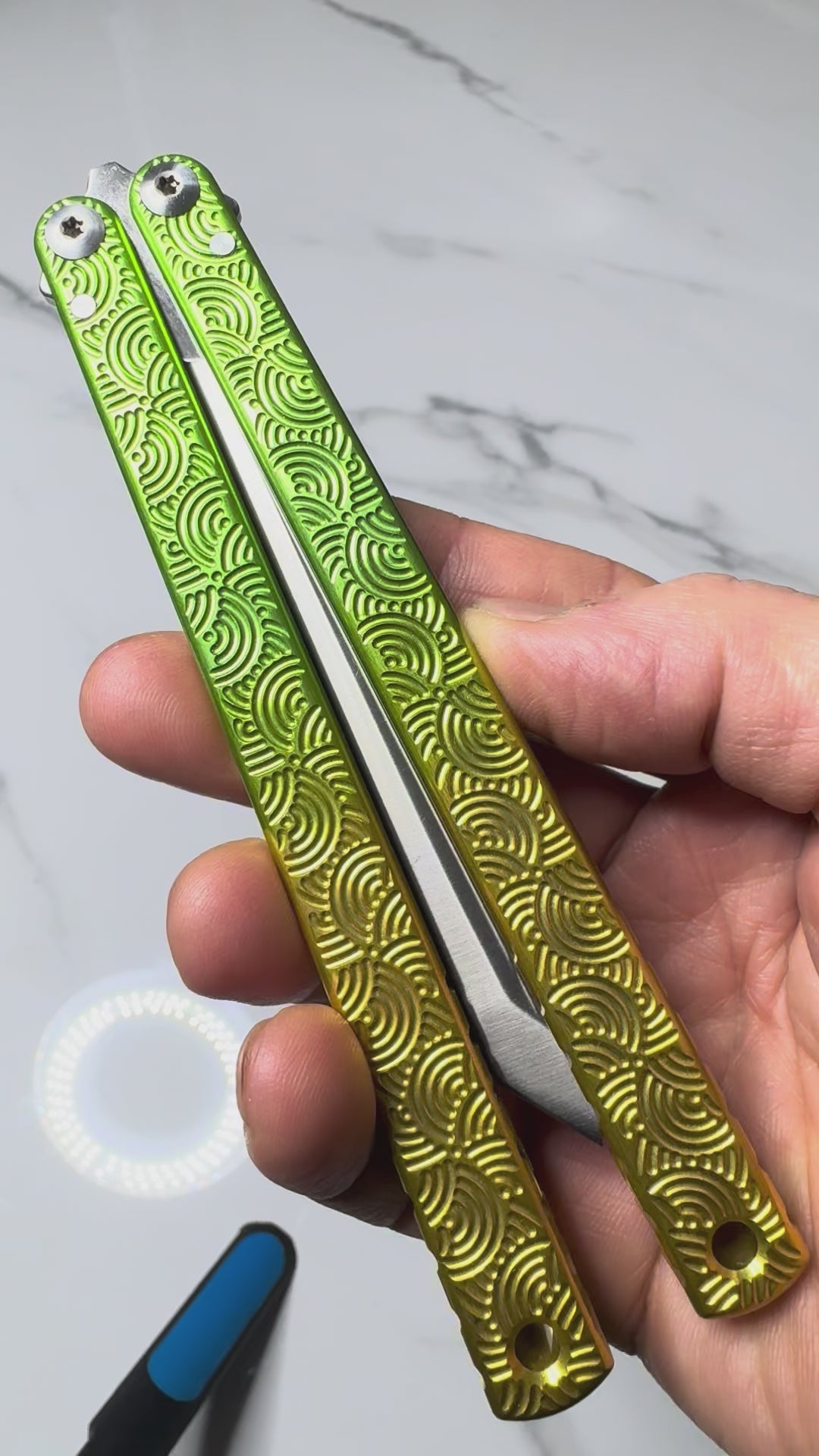Butterfly Live Blade Balisong DRAGON TONGUE-2 (Gold Green/Silver Blade) Gift Ideas FREE SHIPPING Age 18+ only
